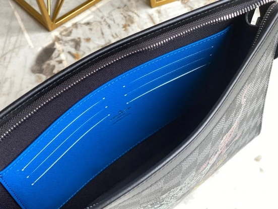 Cheap VUITTON VOYAGE LOUIS POCHETTE 0802